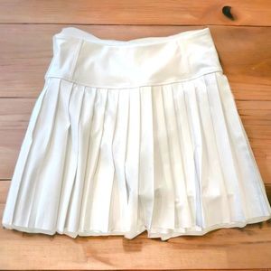 ATHLETA Elevate Skort - size XXS in White